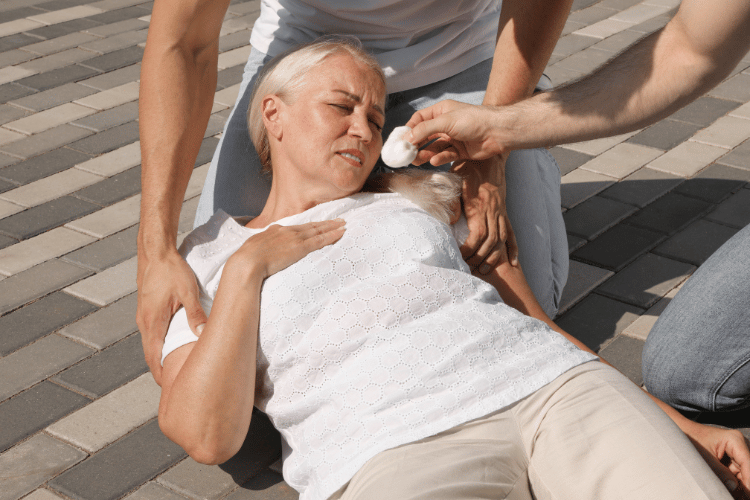 Heat Exhaustion, Heat Stroke, Heat Cramps: Symptoms & Causes of Illness